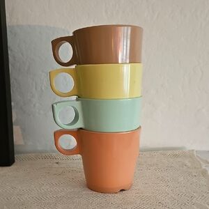 Melamine Stackable Mugs Set